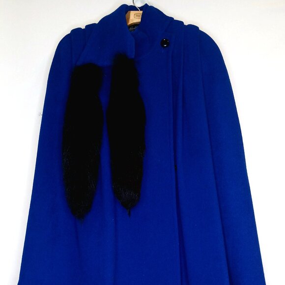 George David Fashions Wool Cape W Fox Tails - Picture 1 of 2